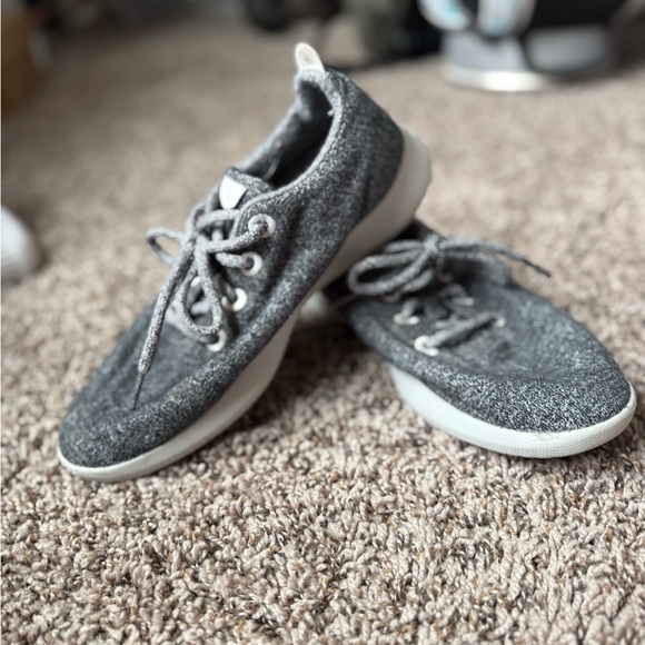 AllBirds - Picture 2 of 4